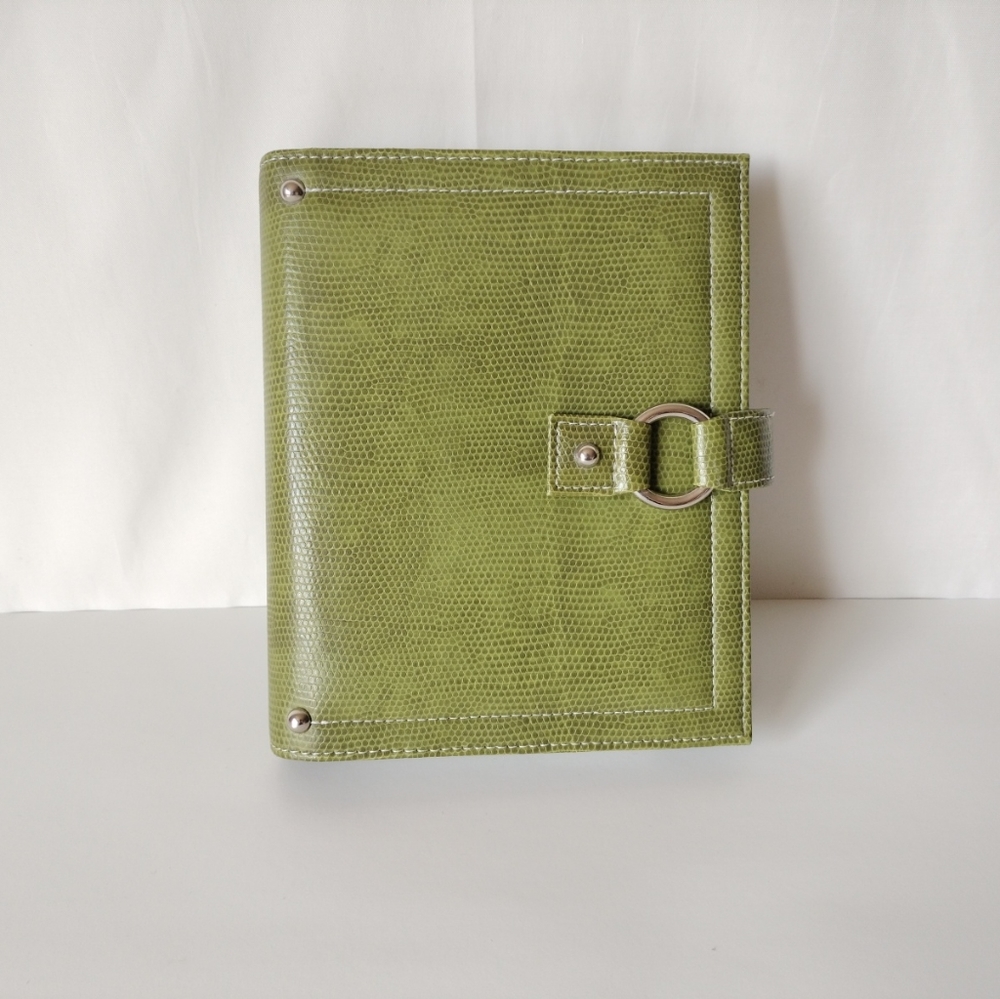 Franklin Covey 365 Green Vinyl Faux Leather Compact 6 Ring Planner